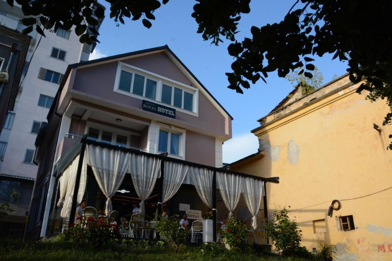 Royal Hotel Peshkopi Albania Esterno foto