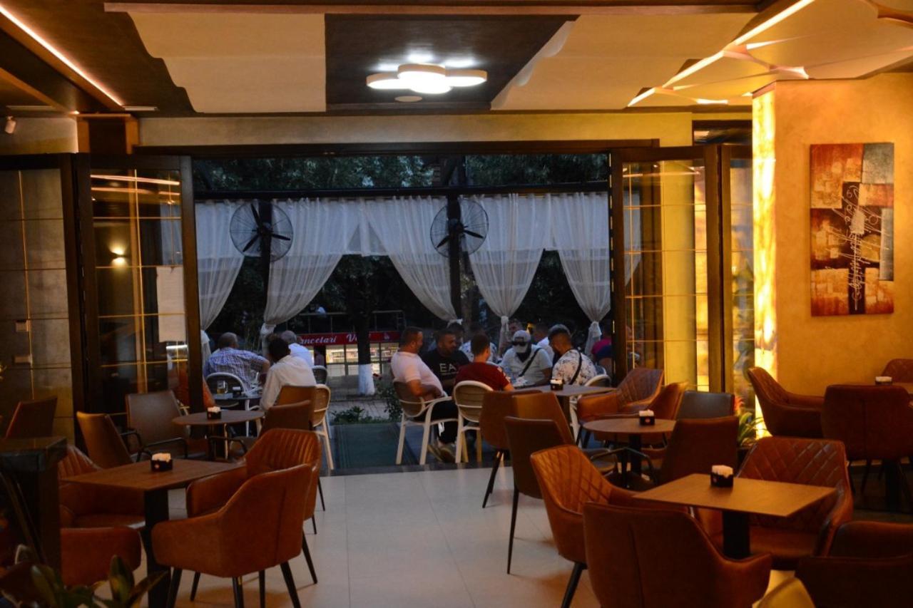 Royal Hotel Peshkopi Albania Esterno foto